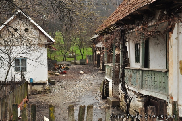 case in Bărbătești, valcea