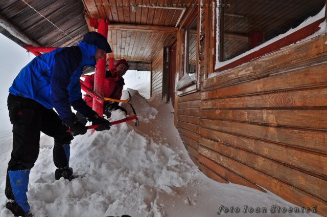 refugiul bucura si zapada