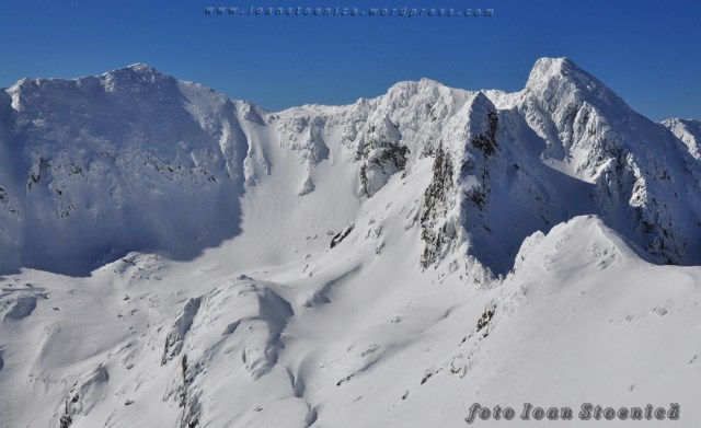 iarna in retezat - creste albe