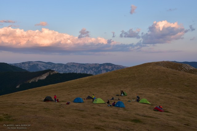corturi in muntii cernei